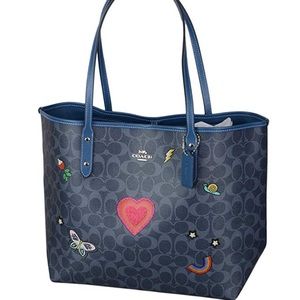 Coach tote with cute patch